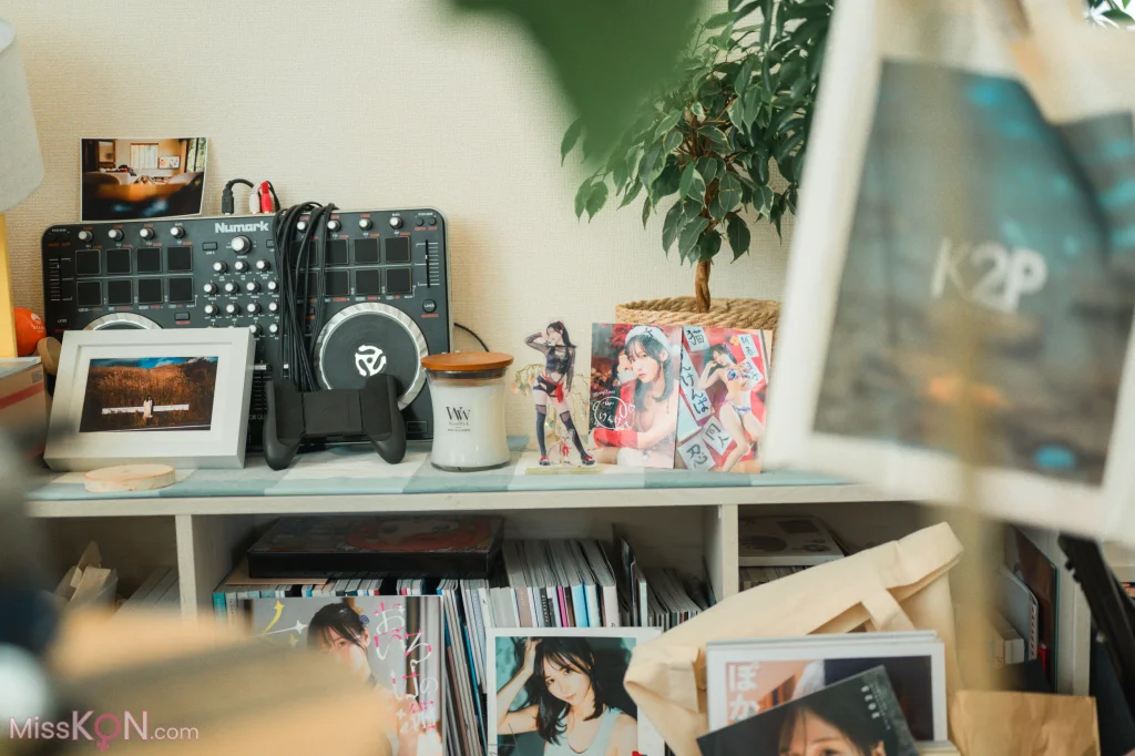 Coser@けん研 (けんけん)_ DL写真集 推し型メイドロイドとしたいこと