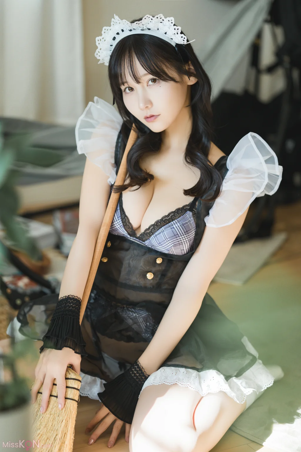 Coser@けん研 (けんけん)_ DL写真集 推し型メイドロイドとしたいこと