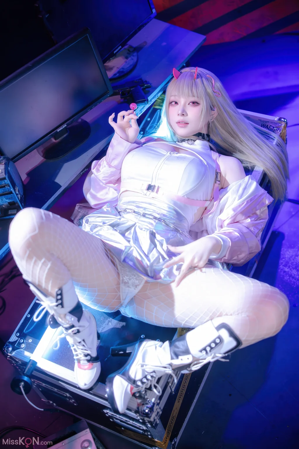 Coser@屿鱼_ 胜利女神：妮姬 毒蛇