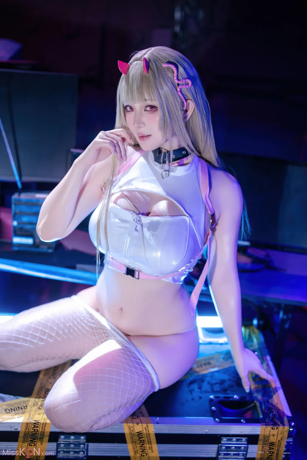 Coser@屿鱼_ 胜利女神：妮姬 毒蛇