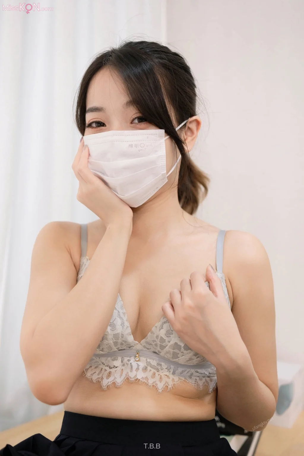 [ED Mosaic] 上学忘记穿内裤的清纯学妹