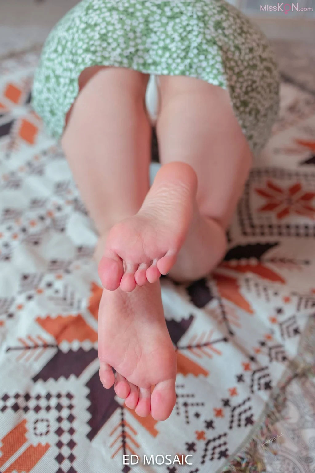 [ED Mosaic] 情色摄影师 女神的美腿玉足