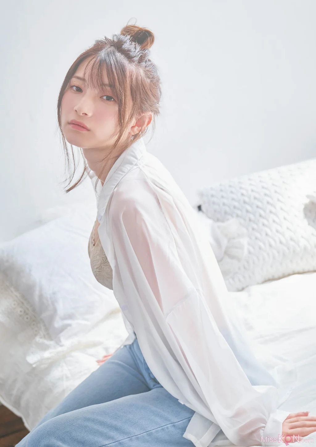 Honoka Kuroki (黒木ほの香)_ 2nd写真集 Move on