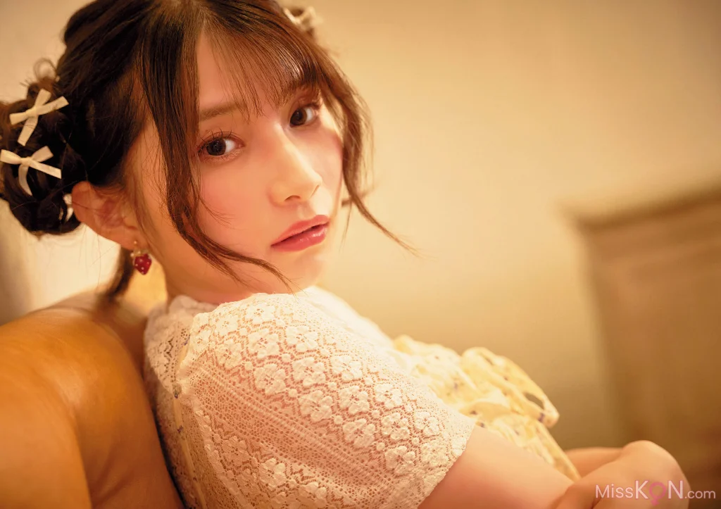 Honoka Kuroki (黒木ほの香)_ 2nd写真集 Move on