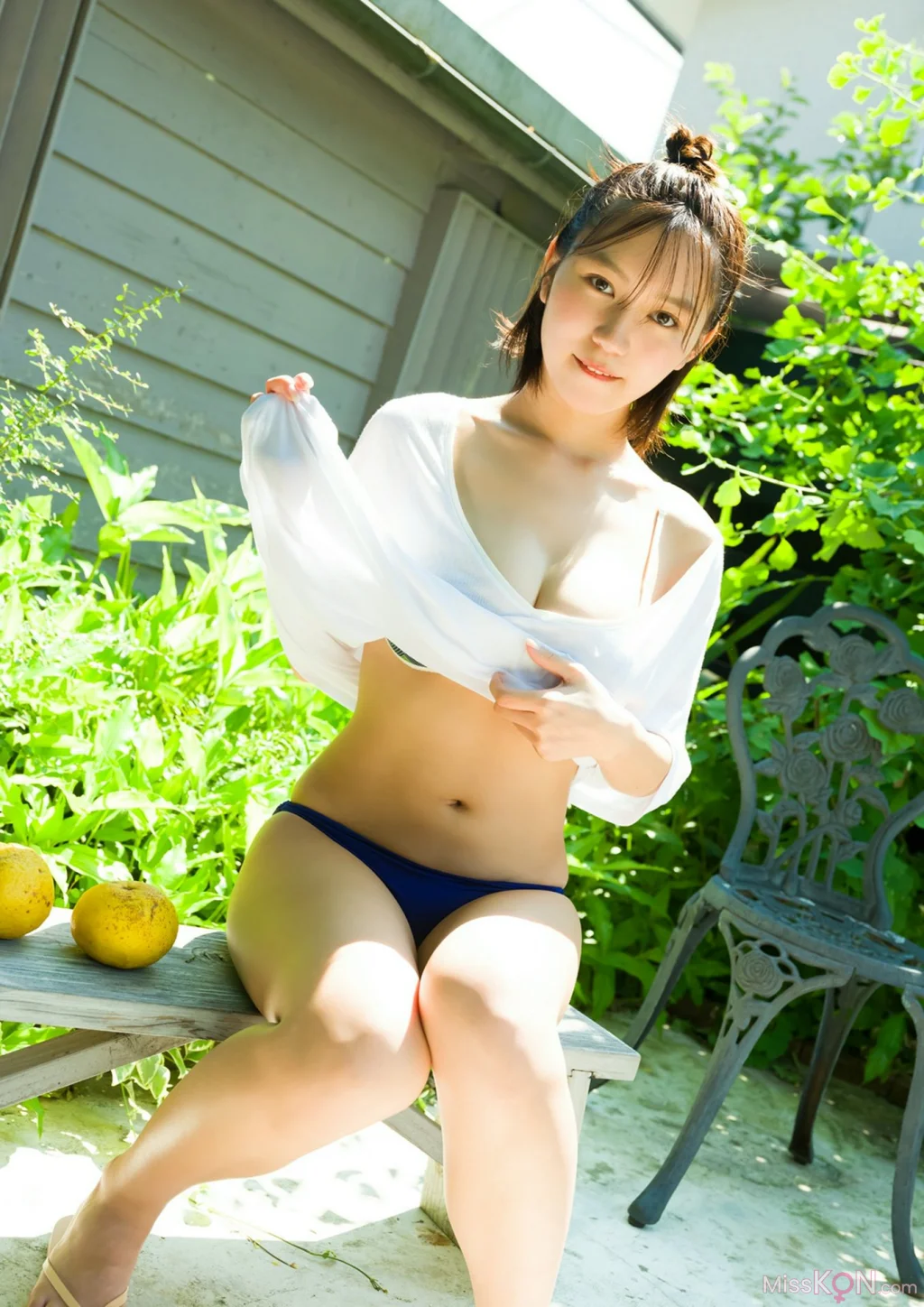 Kawamichi Sara (川道さら)_ BRODYデジタル写真集 「wave」