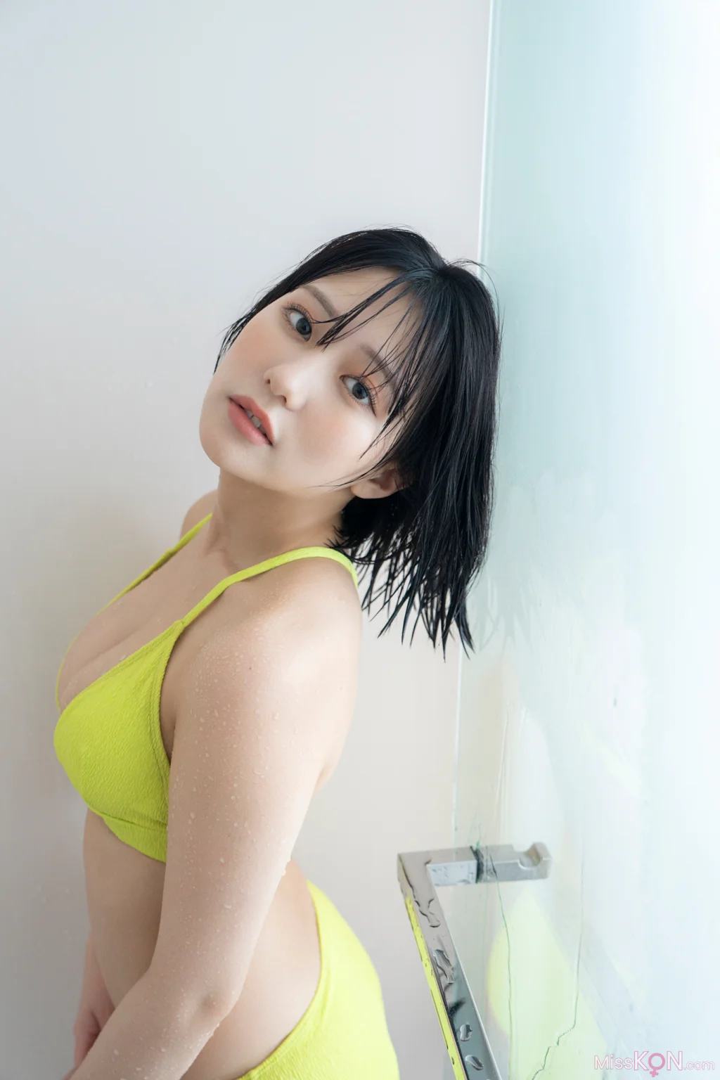 Miku Tanaka (田中美久)_ ヤングチャンピオンデジタル写真集「Sweet Escape」