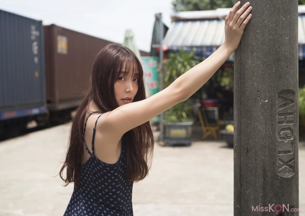 Miru Shiroma (白間美瑠)_ 写真集 MERCI Another Edition [Side A]