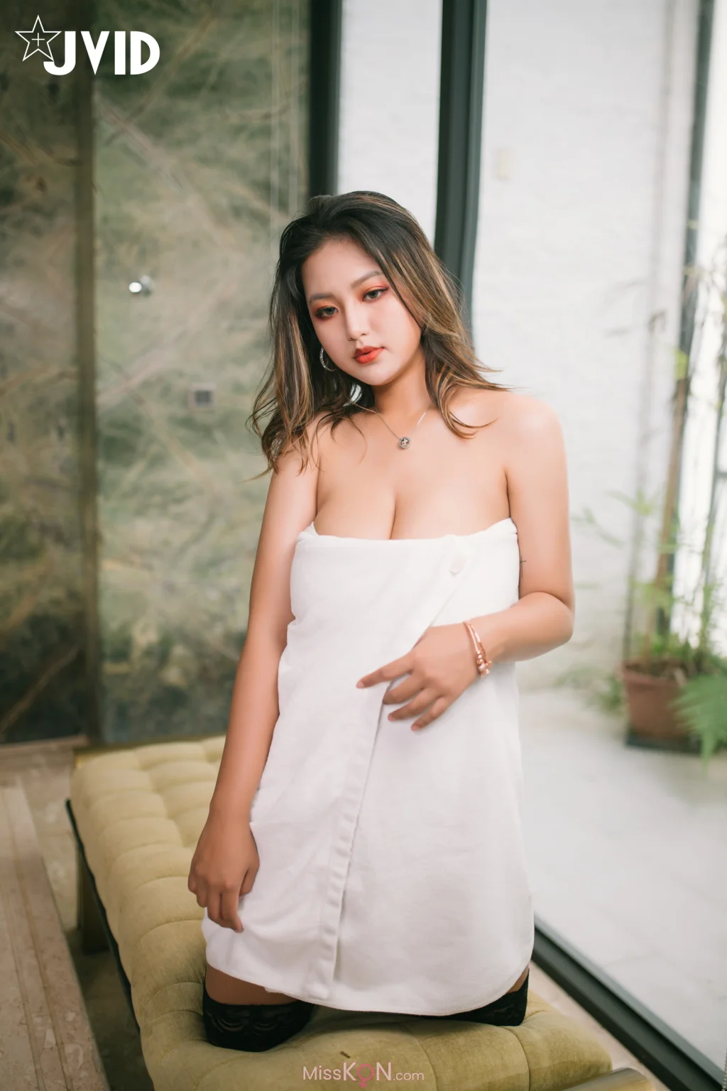 [JVID] Agelia安吉_ 爆乳风俗娘全身心地事奉-乳推全裸互动全身性按摩-为您服务 Body Massage