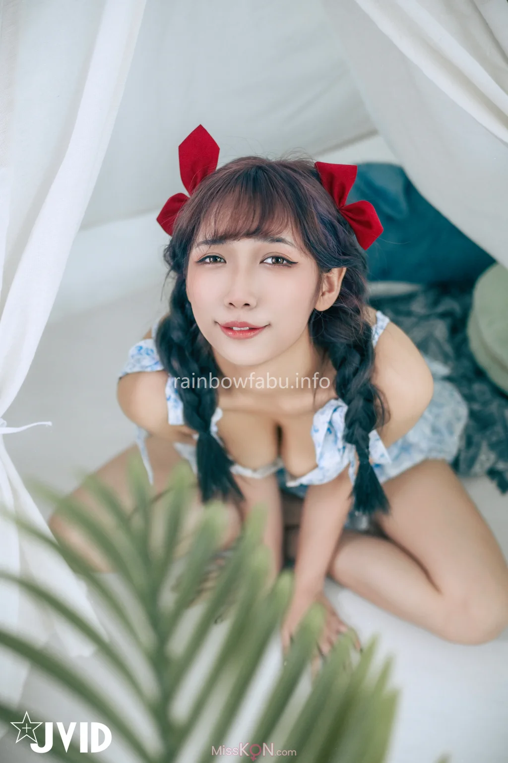 [JVID] 吳紫欣_ 戀愛感爆棚的野餐約會－紫欣❤️女友洋裝的肩帶滑下來了😳那乾脆就別穿了吧😍