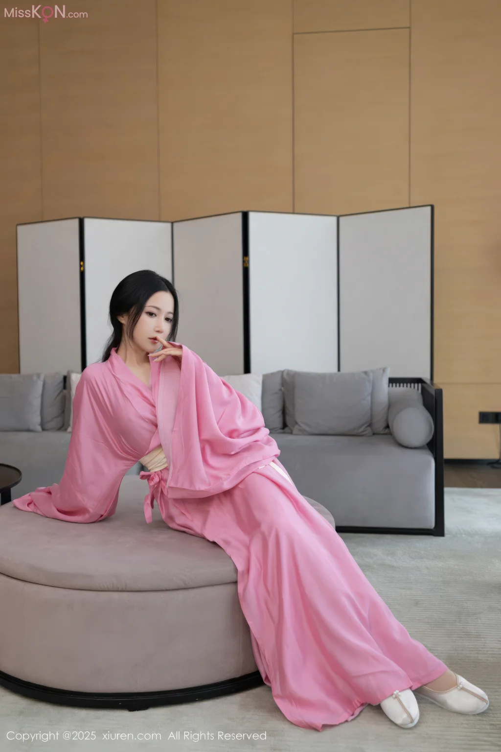 XIUREN No.11049_ 鱼子酱Fish