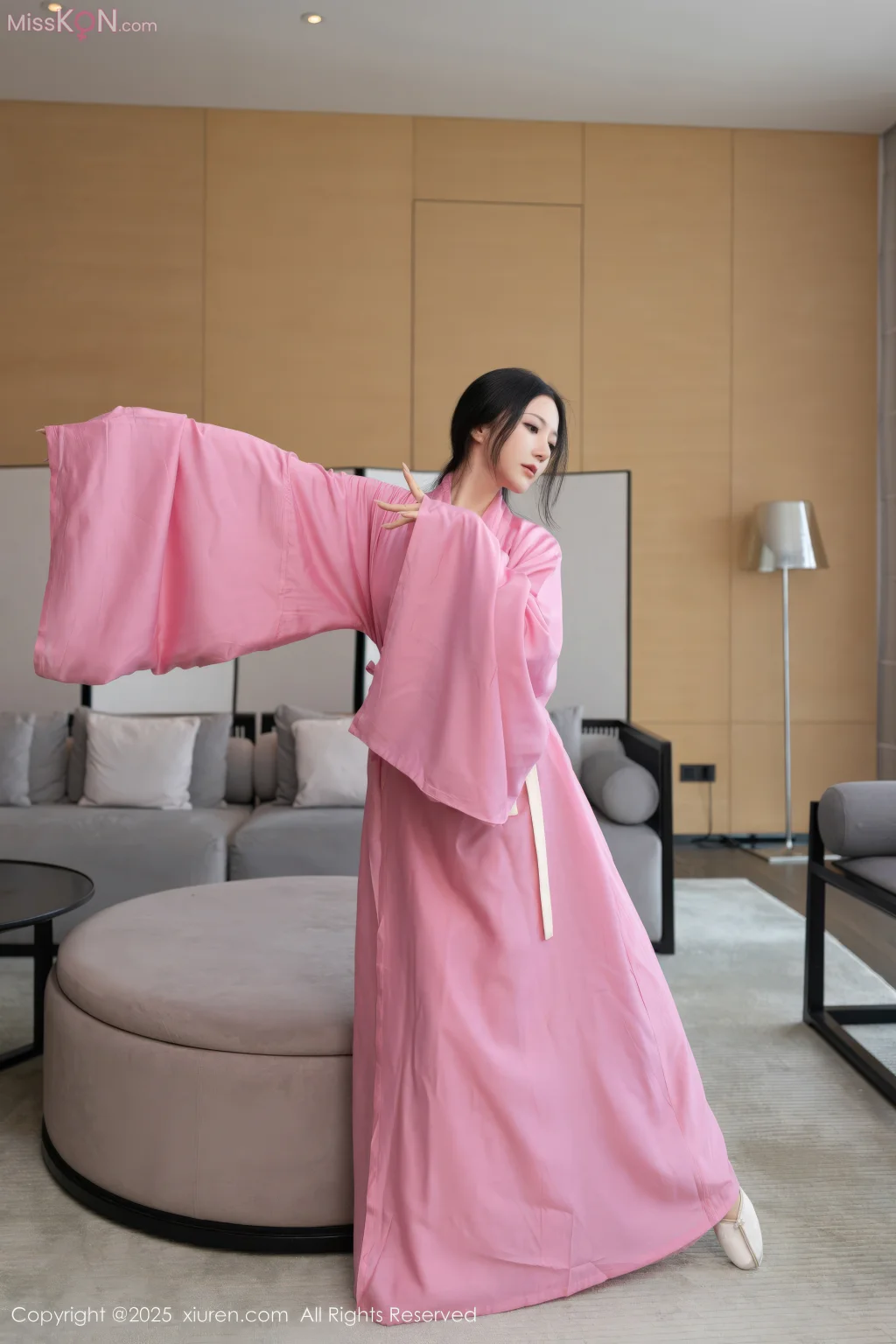 XIUREN No.11049_ 鱼子酱Fish