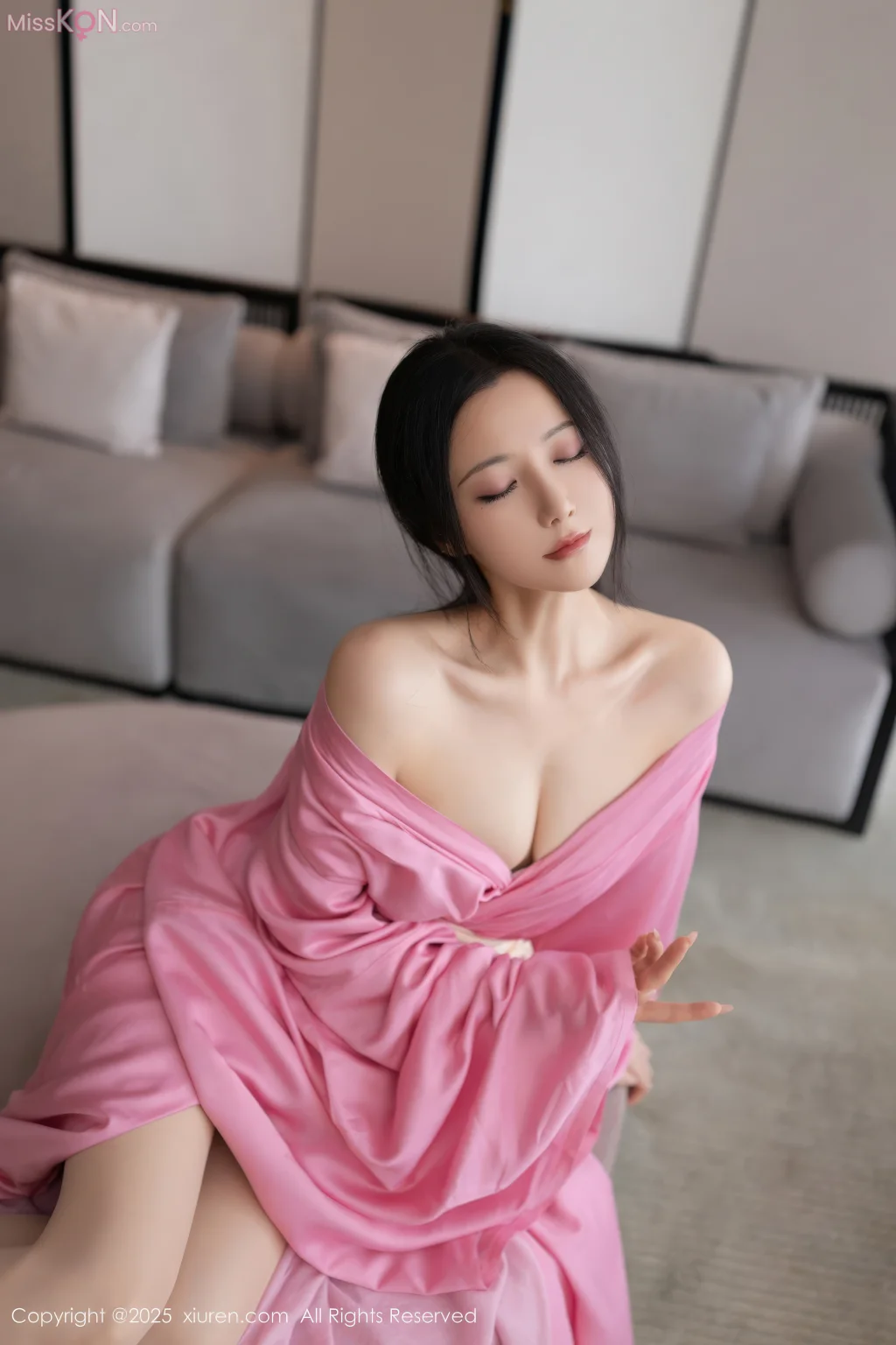 XIUREN No.11049_ 鱼子酱Fish