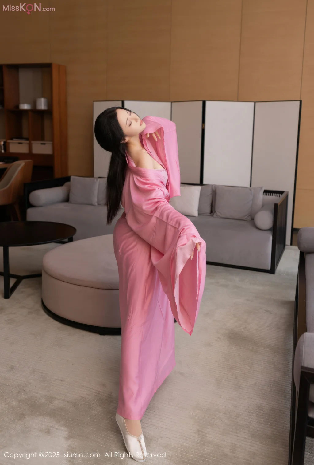 XIUREN No.11049_ 鱼子酱Fish