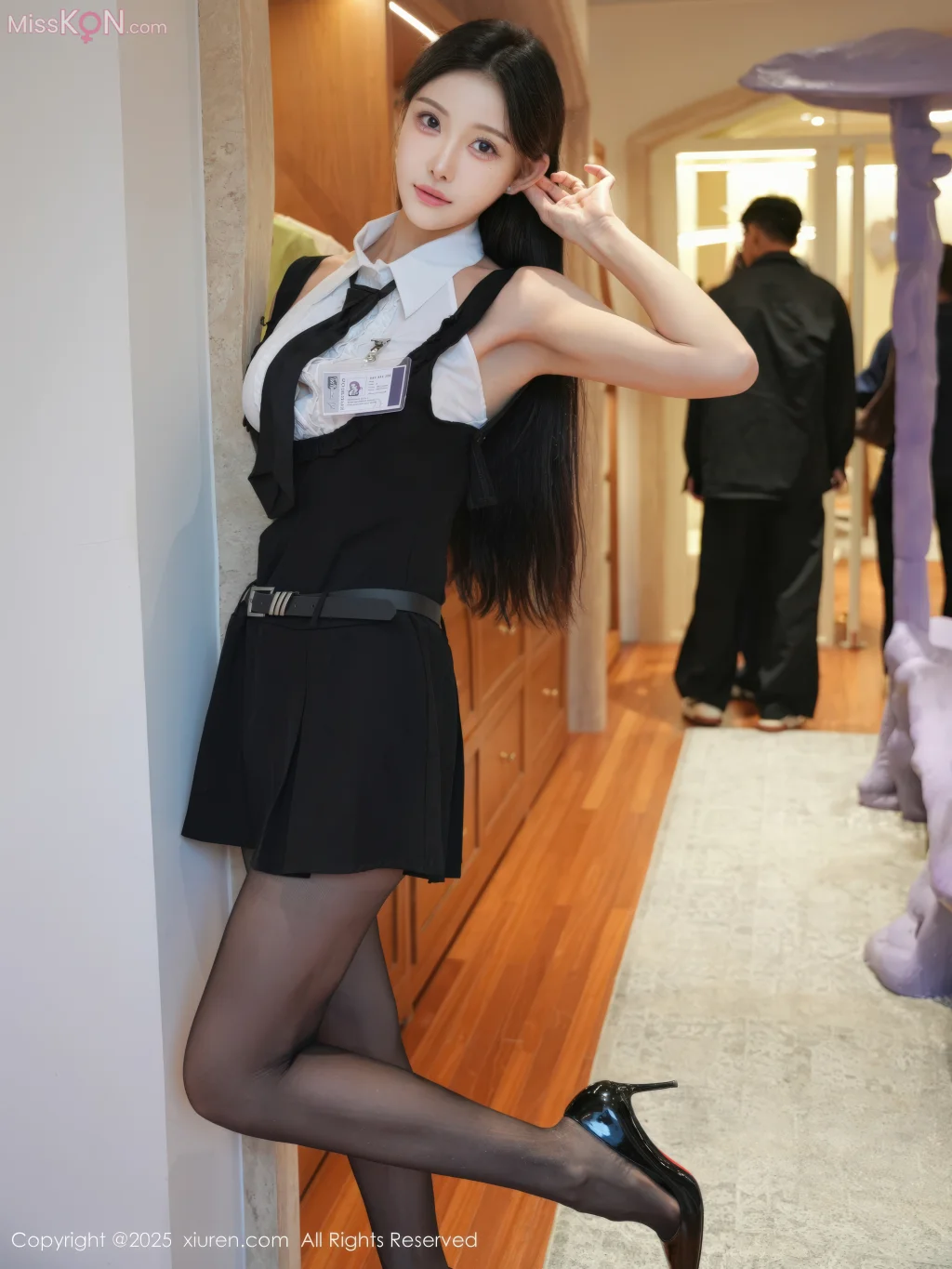 XIUREN No.11052_ 梨霜儿 & 金允希Yuki