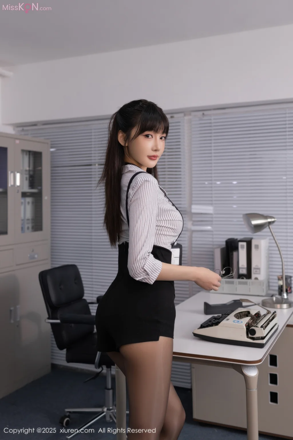 XIUREN No.11070_ Lu Xuan Xuan (陆萱萱)