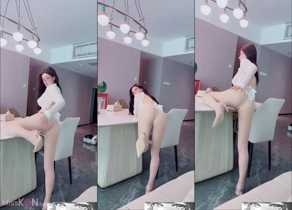 [XR Uncensored] Pan Jiaojiao (潘娇娇)_ R18 秀人网模特 退役前最后作品 恋人白玫瑰