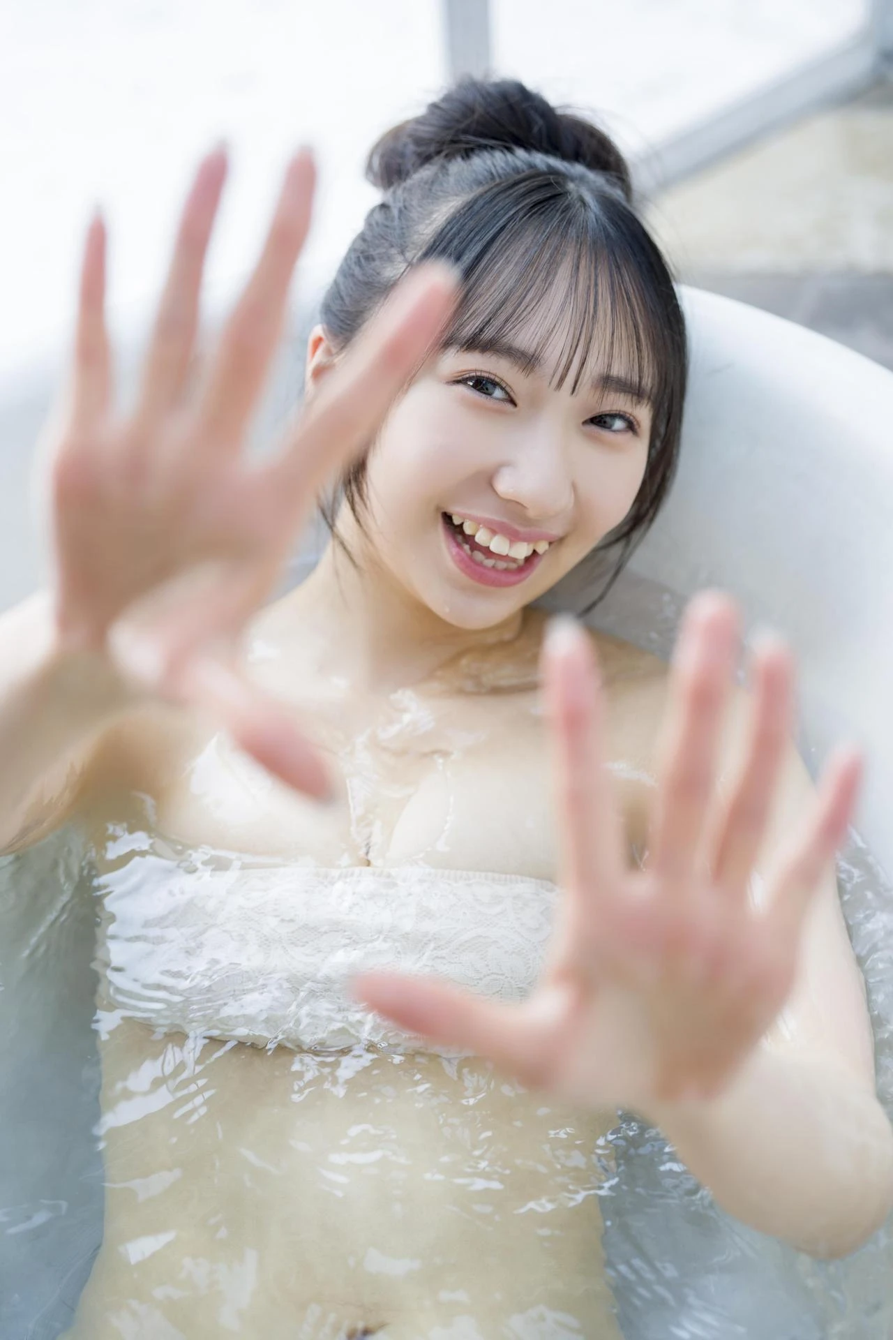 Noa Tani 谷乃愛, 写真集 「#谷の間〜真っ白な妖精アザーカット集〜」 Set.02 21 Noa Tani 谷乃愛, 写真集 「#谷の間〜真っ白な妖精アザーカット集〜」 Set.02