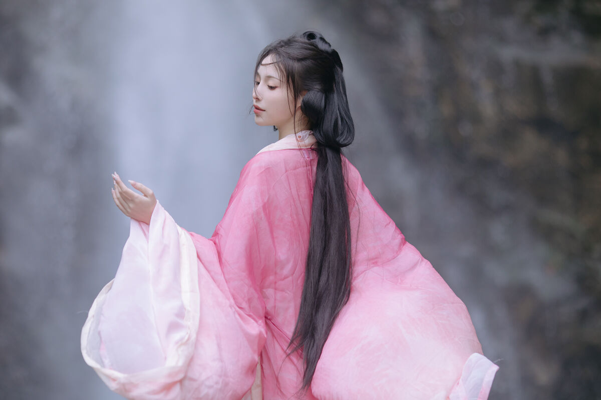 YiTuYu艺图语 Vol.8765 Yi Xiao Zhi Zhi Zhi Zhi