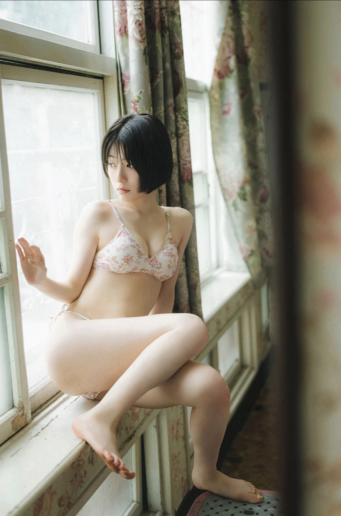 Karin Isobe 礒部花凜, 週プレ＋Special No.342 「かりんとりっぷ」 Set.03