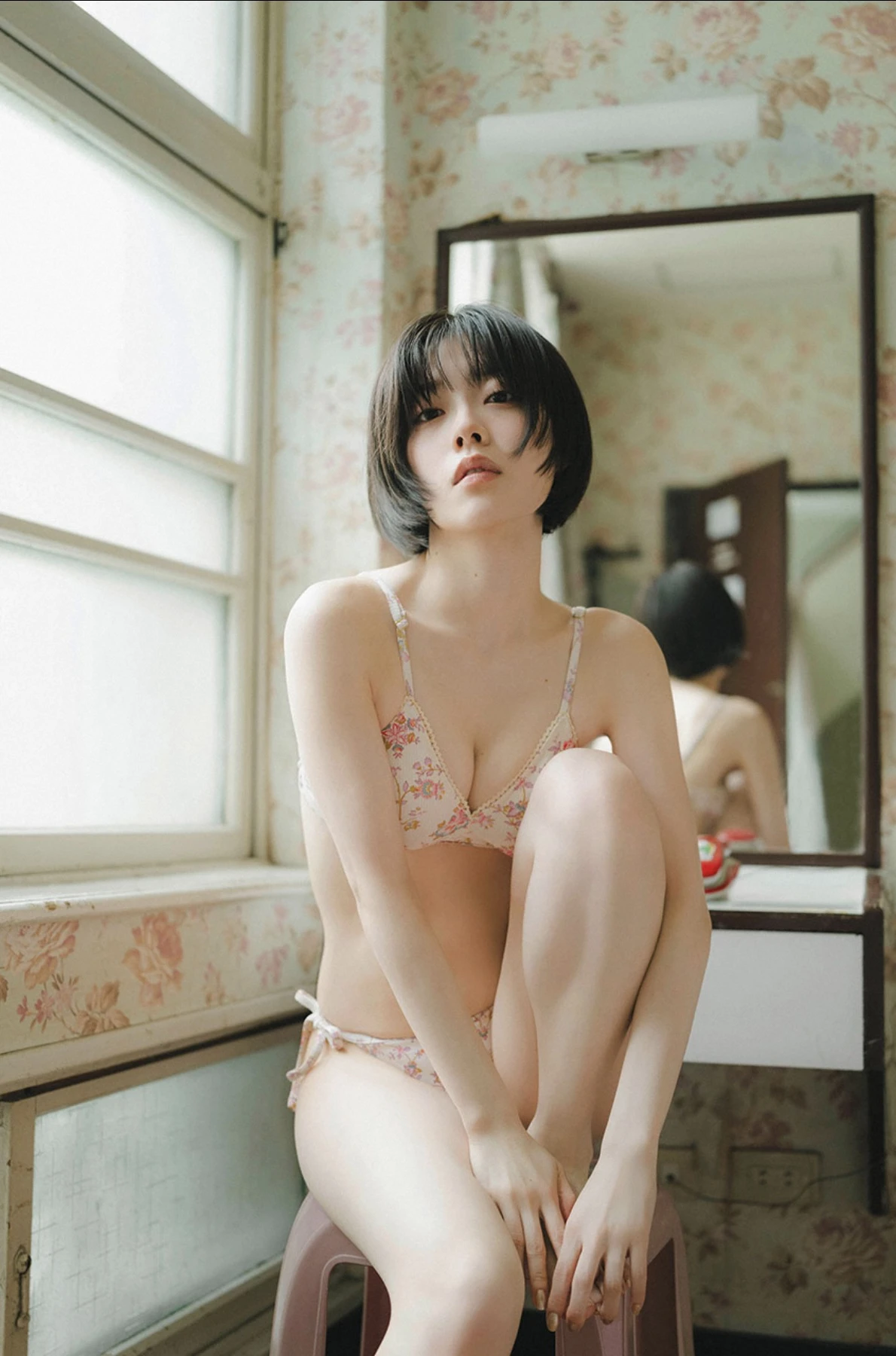 Karin Isobe 礒部花凜, 週プレ＋Special No.342 「かりんとりっぷ」 Set.03