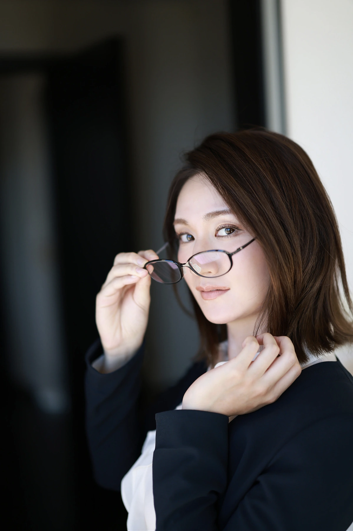 Rei Kimura 木村玲衣, 写真集 『眼鏡の奥の魔性』 Set.01