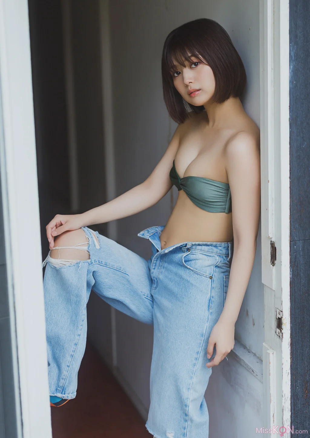 Ruka Kitano (北野瑠華)_『誘惑の華』BOMBデジタル写真集