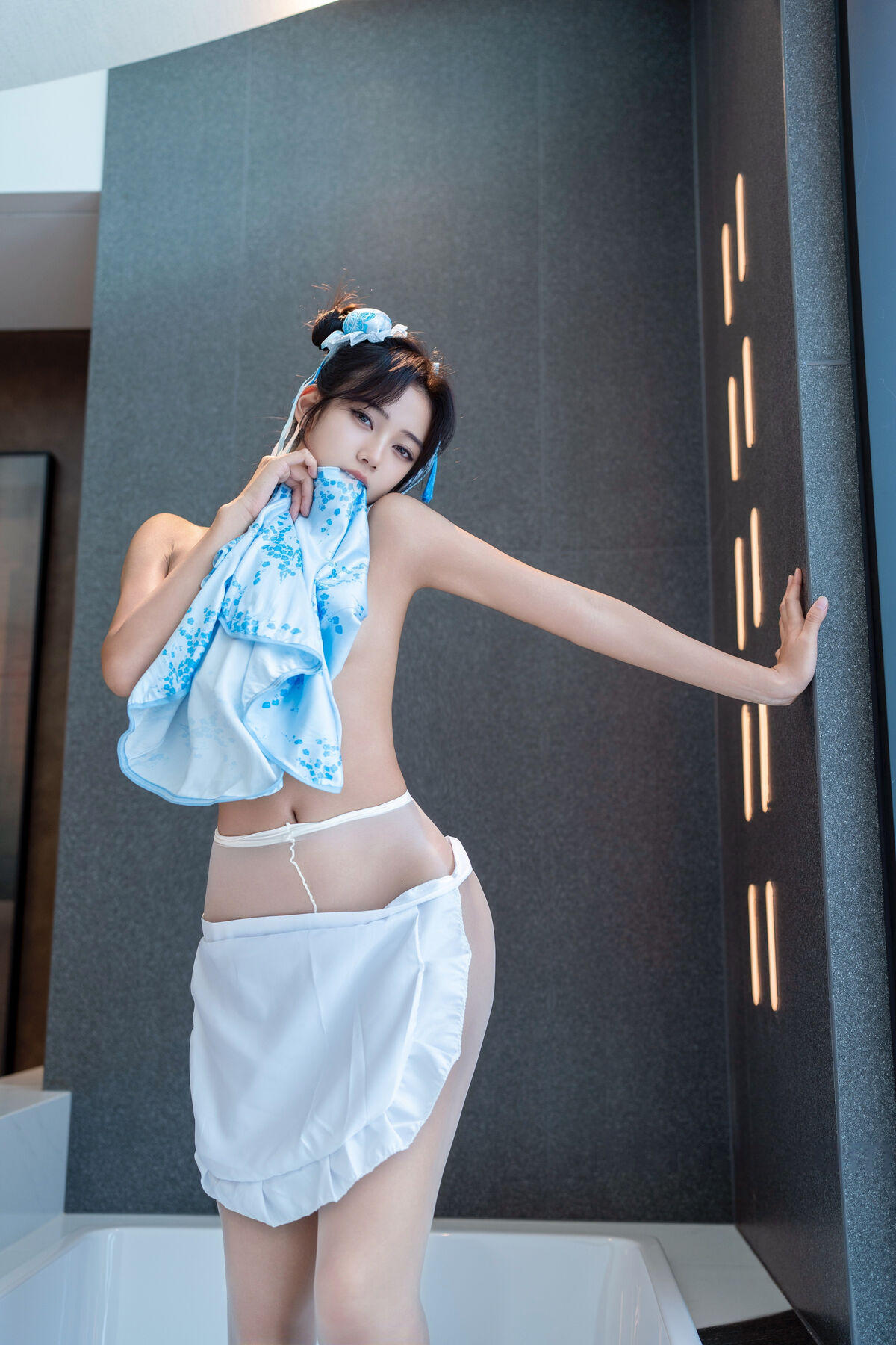 XiuRen秀人网 Uncensored Shi An An 时安安 - R18 秀人网模特 春丽青花瓷