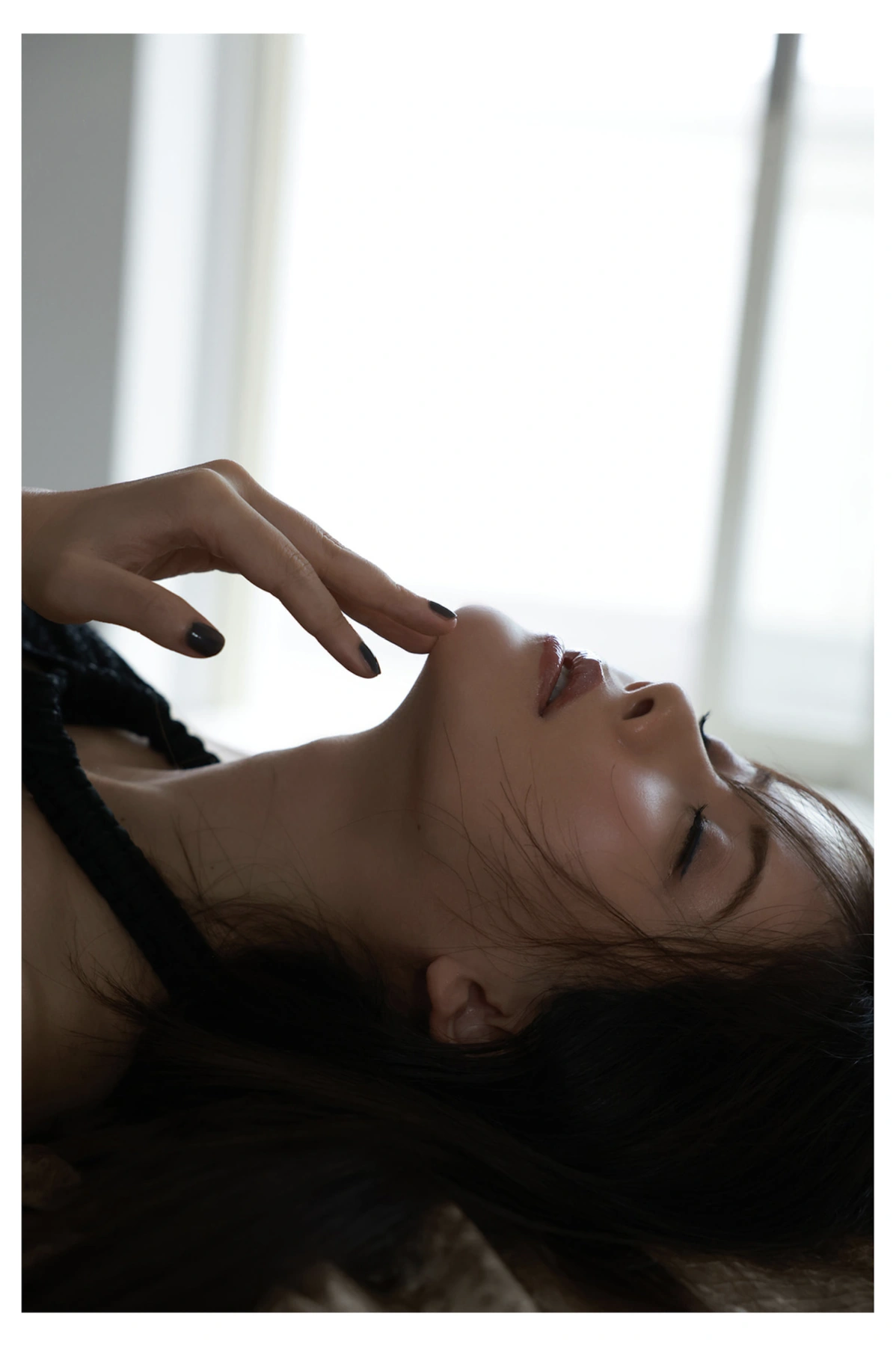 Mari Takamiya 高宮まり, 週刊ポストデジタル写真集 「恋する胸の高まり」 Set.01