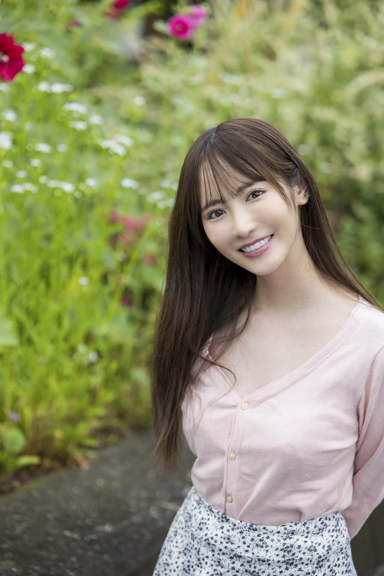 Rikka Ono 小野六花, 写真集 「あったまろ」 Set.02