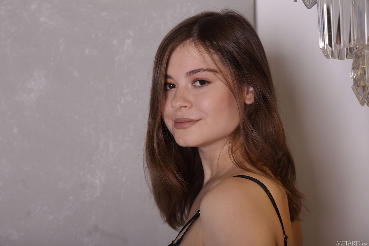 MetArt Kira Rami - Chandelier Glow Part01