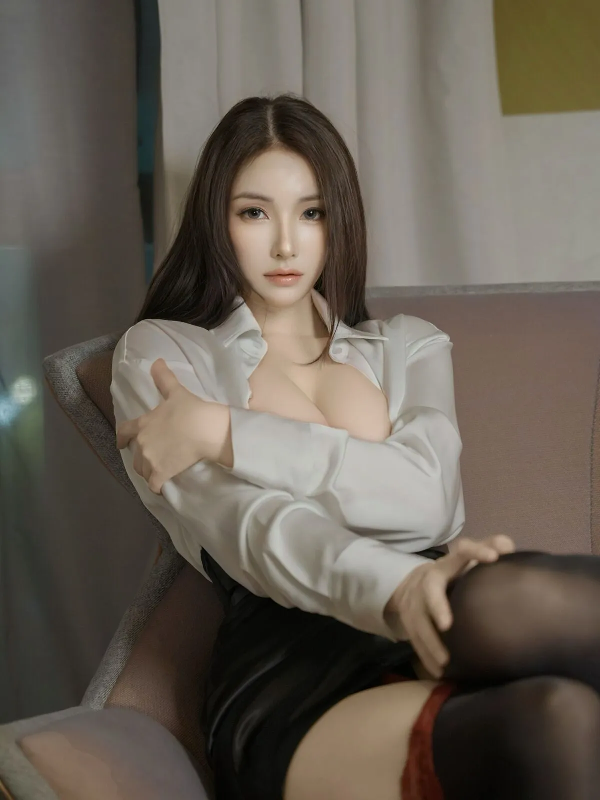 XiuRen秀人网 Uncensored Ya Xuan ELVA 娅轩ELVA - R18 秀人网模特 与黑丝御姐的互动 Part01