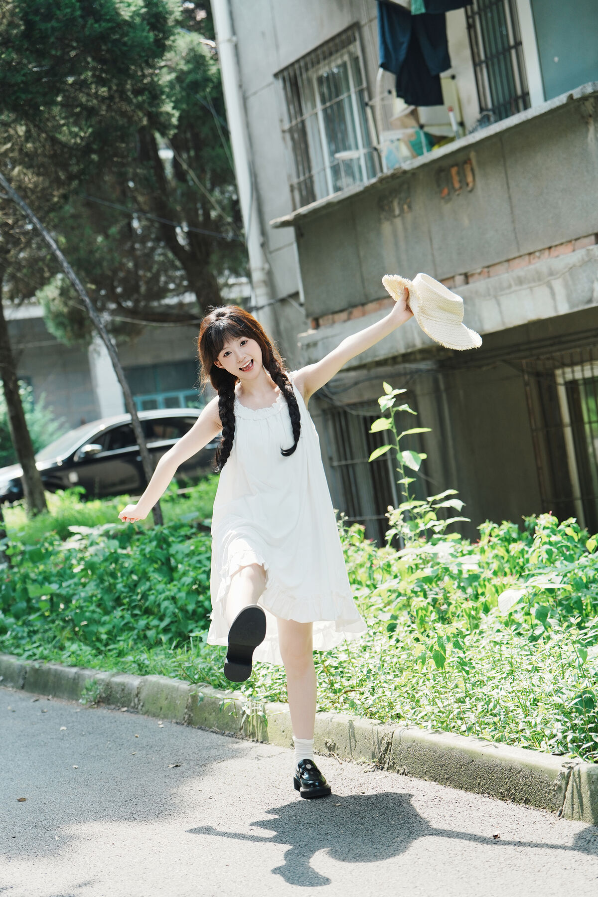 YiTuYu艺图语 Vol.8726 Qi E Luo Bo Guai