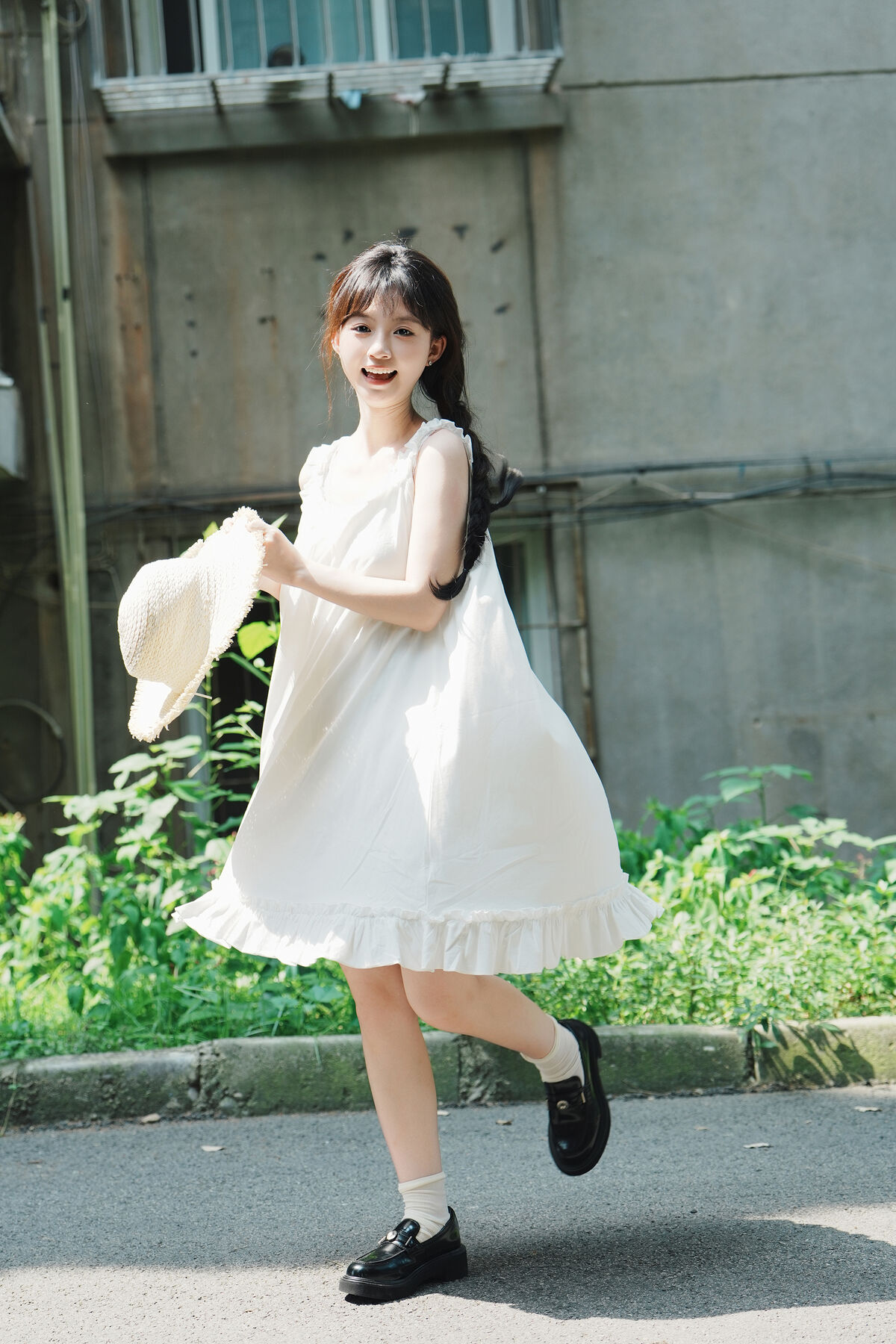 YiTuYu艺图语 Vol.8726 Qi E Luo Bo Guai