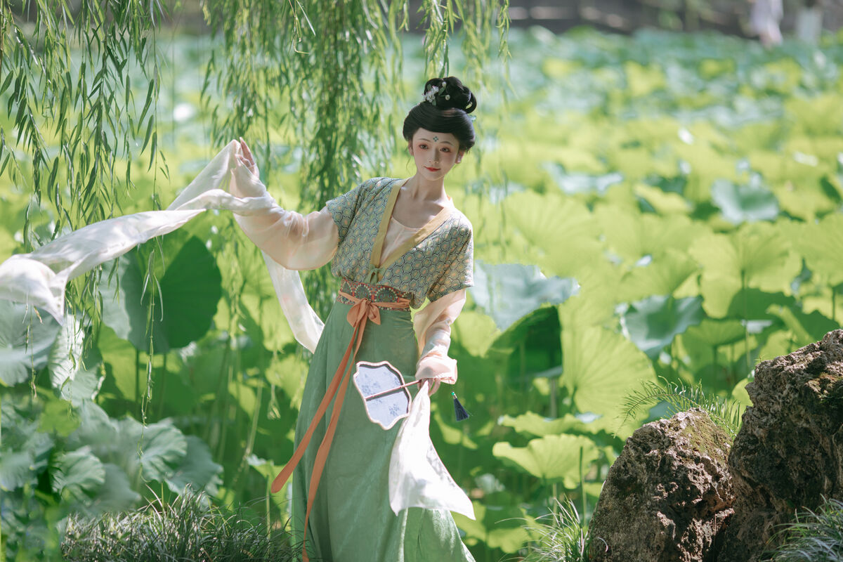 YiTuYu艺图语 Vol.8730 Chi Yan Zai Zhe Li