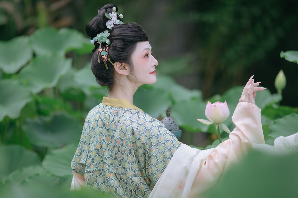 YiTuYu艺图语 Vol.8730 Chi Yan Zai Zhe Li