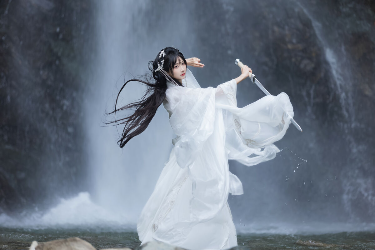 YiTuYu艺图语 Vol.8732 Qi Luo Sheng De Xiao Su Su