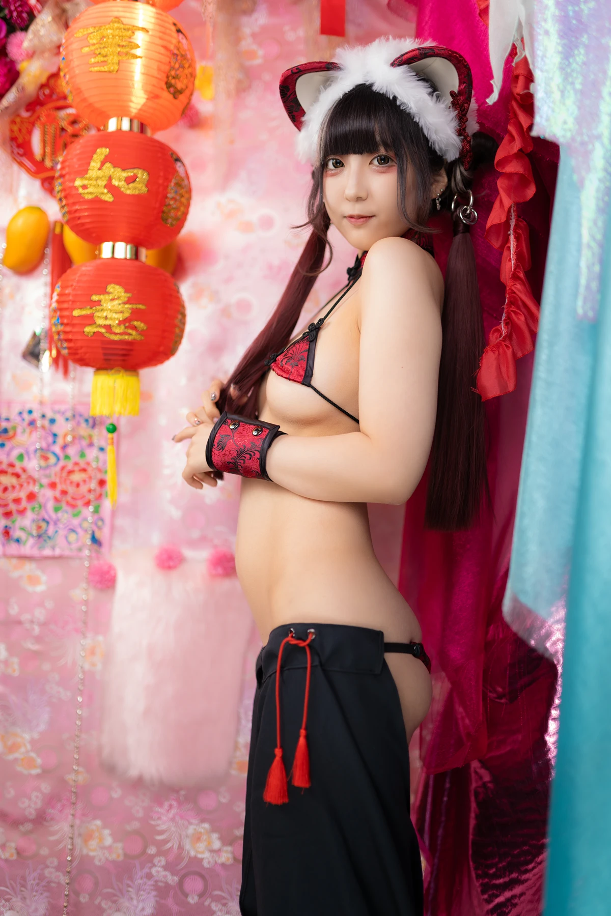 Ai Takanashi 高梨あい, 写真集 「Nothing Colored 02」 Set.02