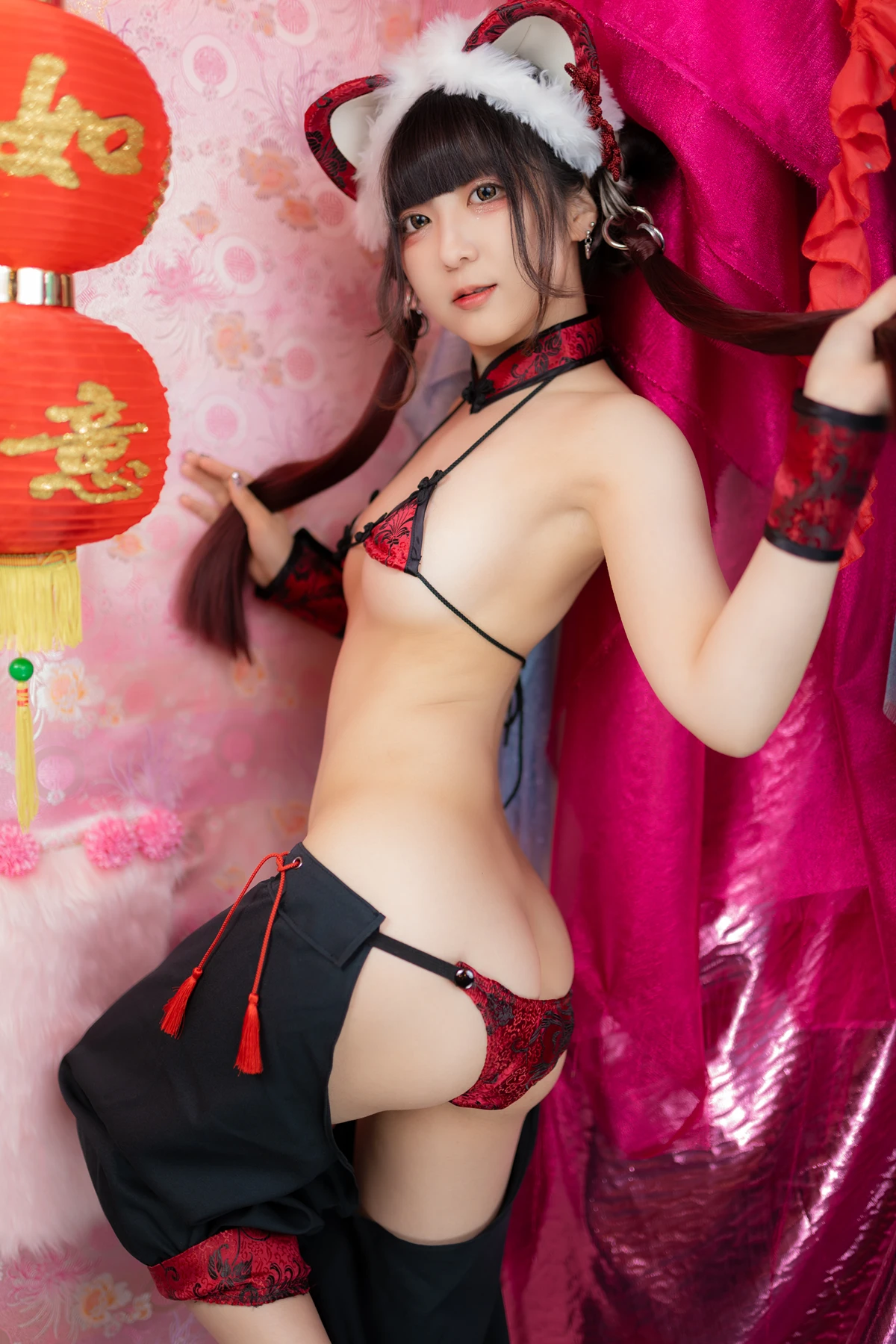 Ai Takanashi 高梨あい, 写真集 「Nothing Colored 02」 Set.02