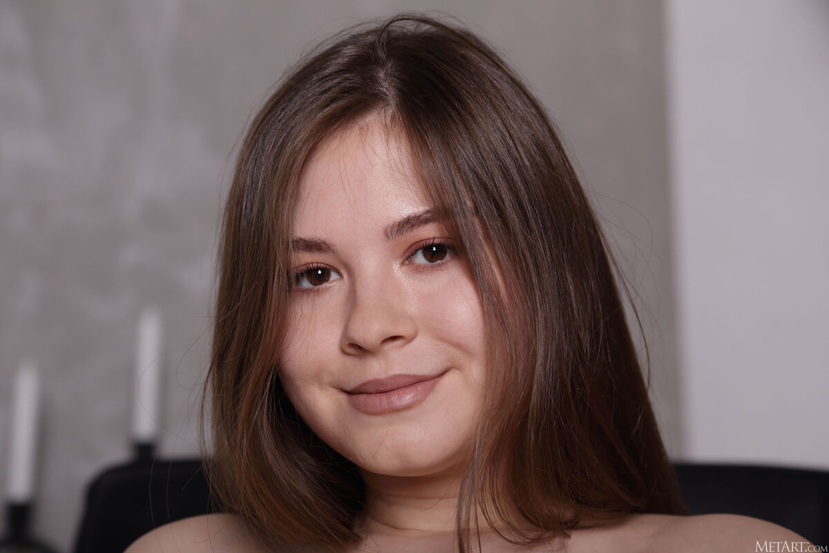 MetArt Kira Rami - Chandelier Glow Part02