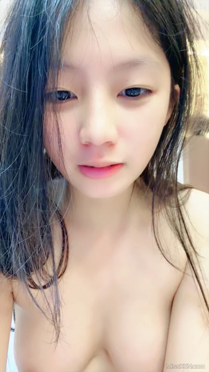 你的小月月_ 纯欲天花板 完美白嫩身姿