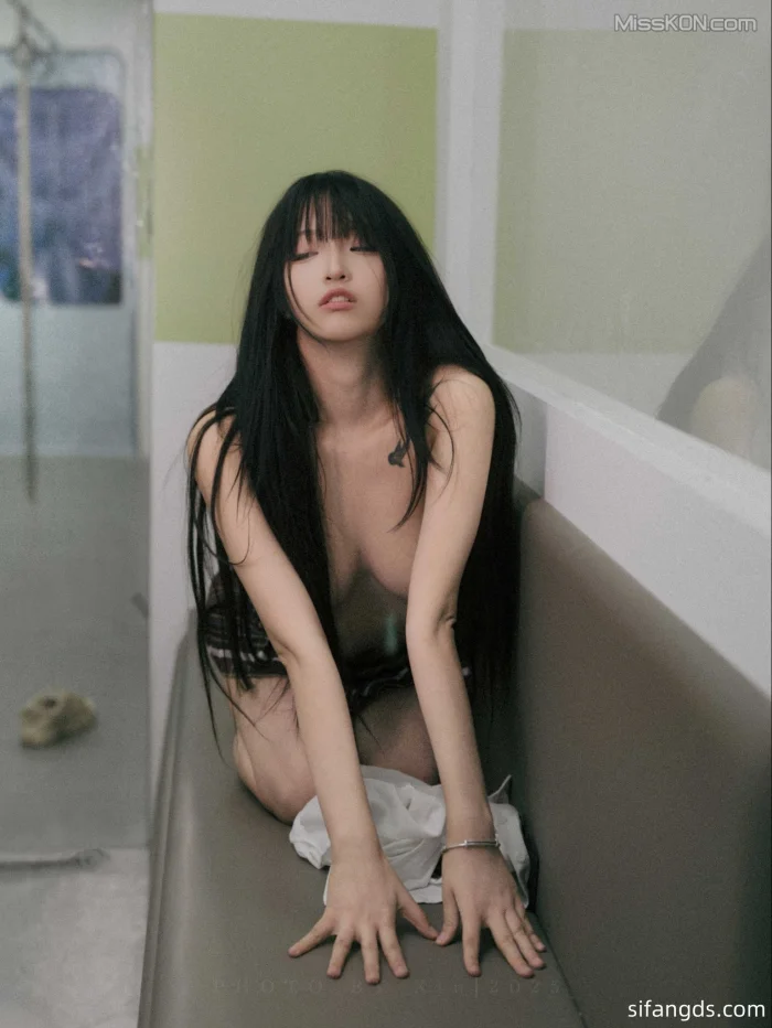 兽医小新_ X网红情色摄影师 众女神火热全尺度私拍