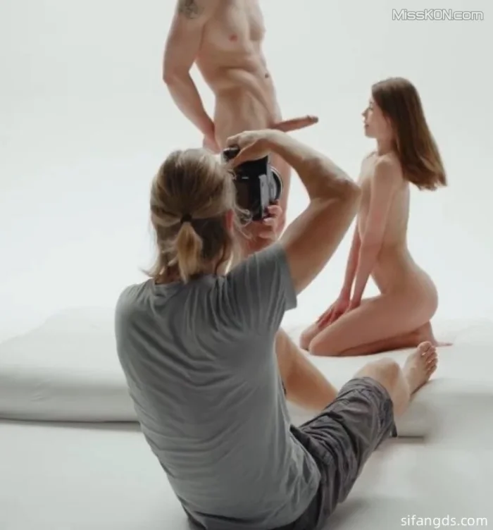 兽医小新_ X网红情色摄影师 众女神火热全尺度私拍