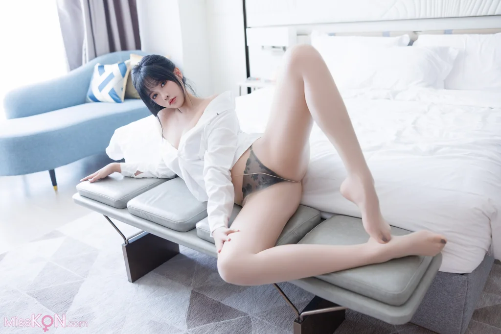 [内购无水印] Na Bi (娜比)_ 秀人网模特 学生装