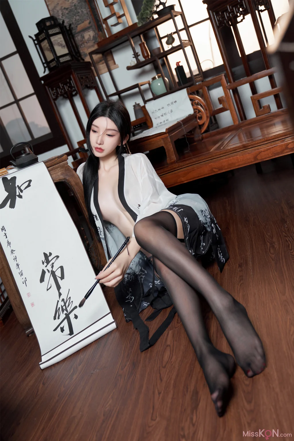 [内购无水印] Zhou Yuxi (周于希)_ 秀人网模特 铃铛血滴子