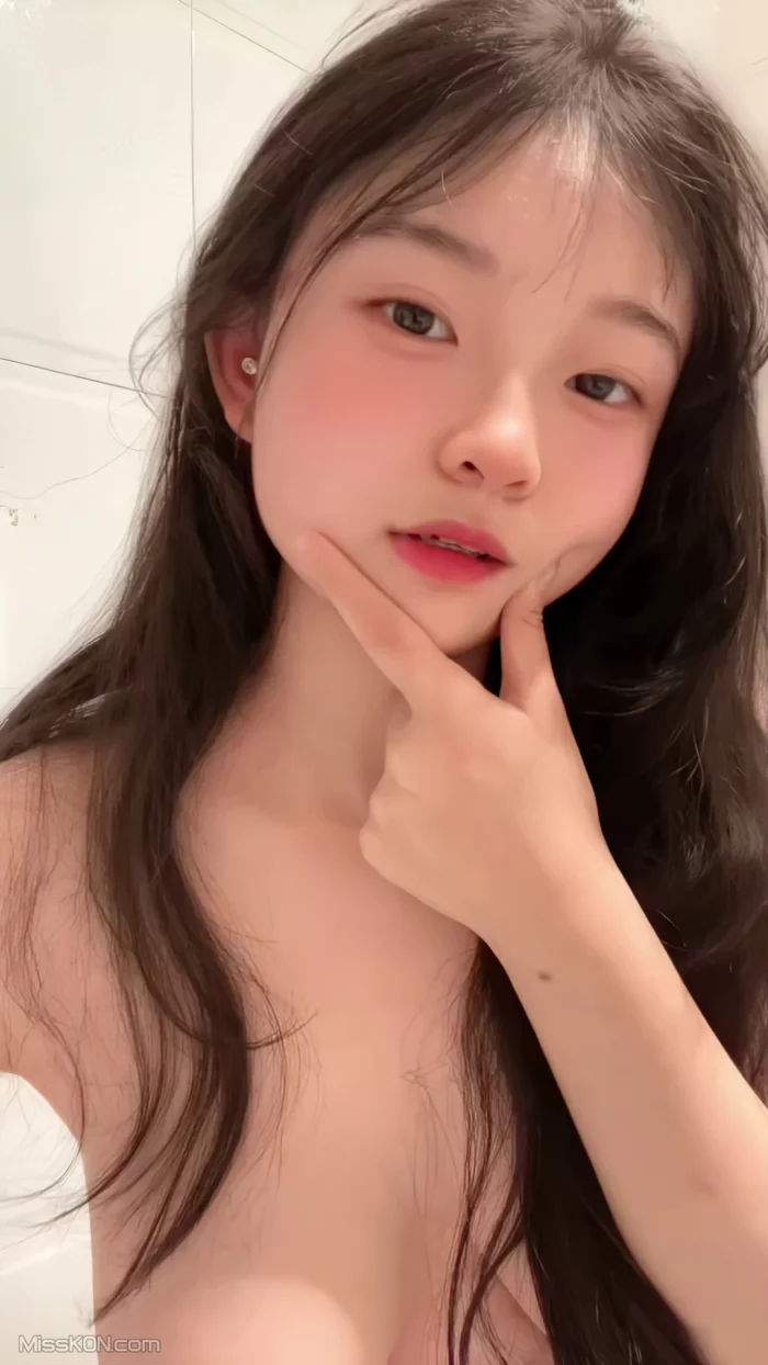 牛油果_ 可爱肉感小美女裸舞 全尺度视频合集