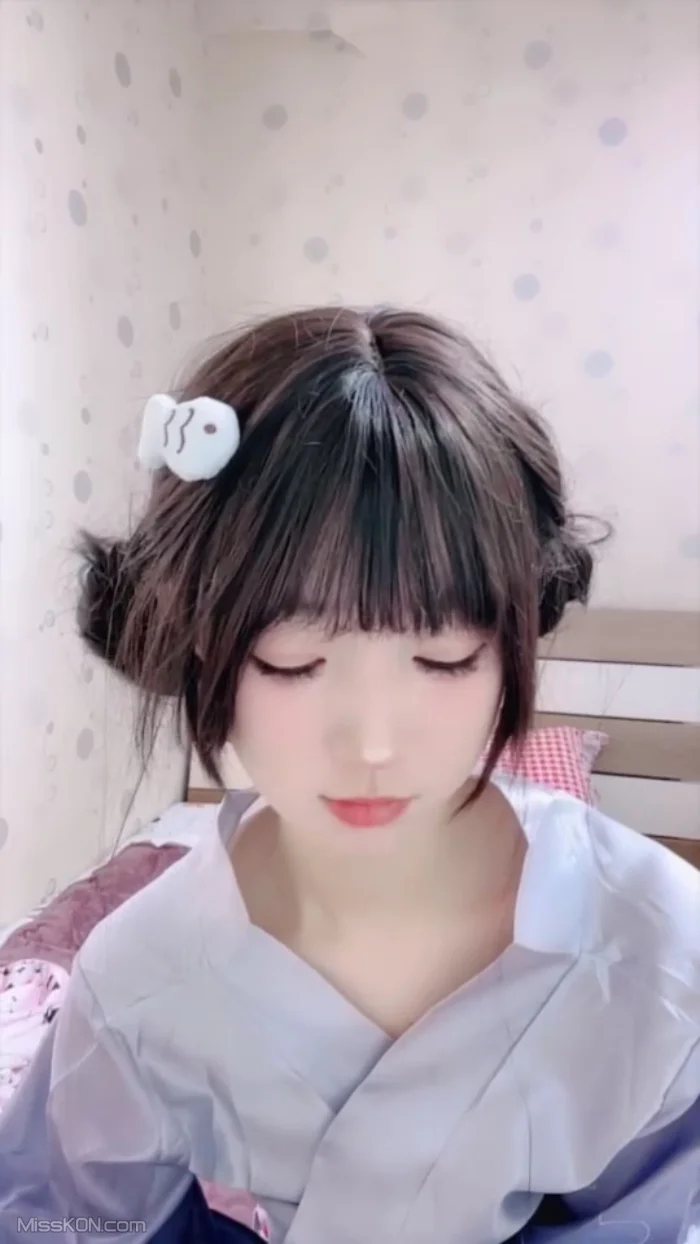 邪恶双马尾_ 童颜校花全网最美