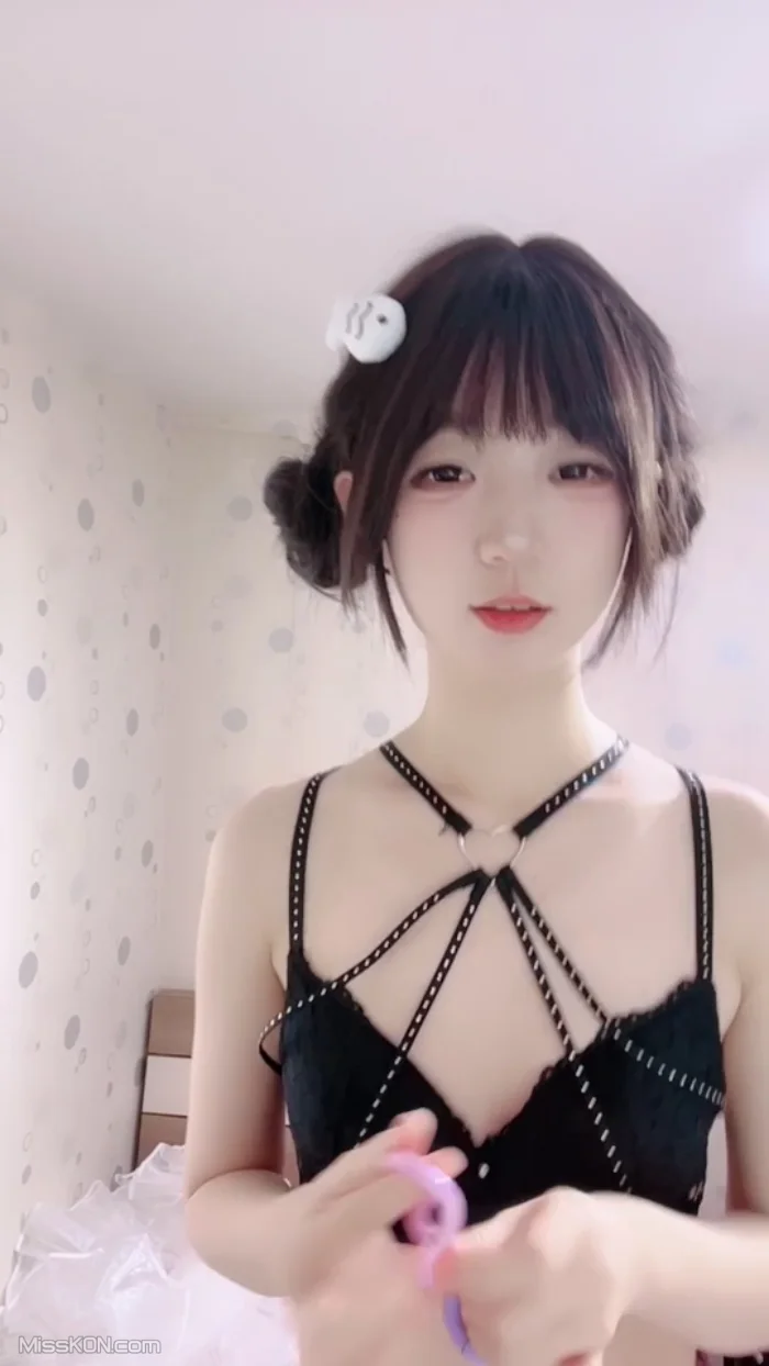 邪恶双马尾_ 童颜校花全网最美