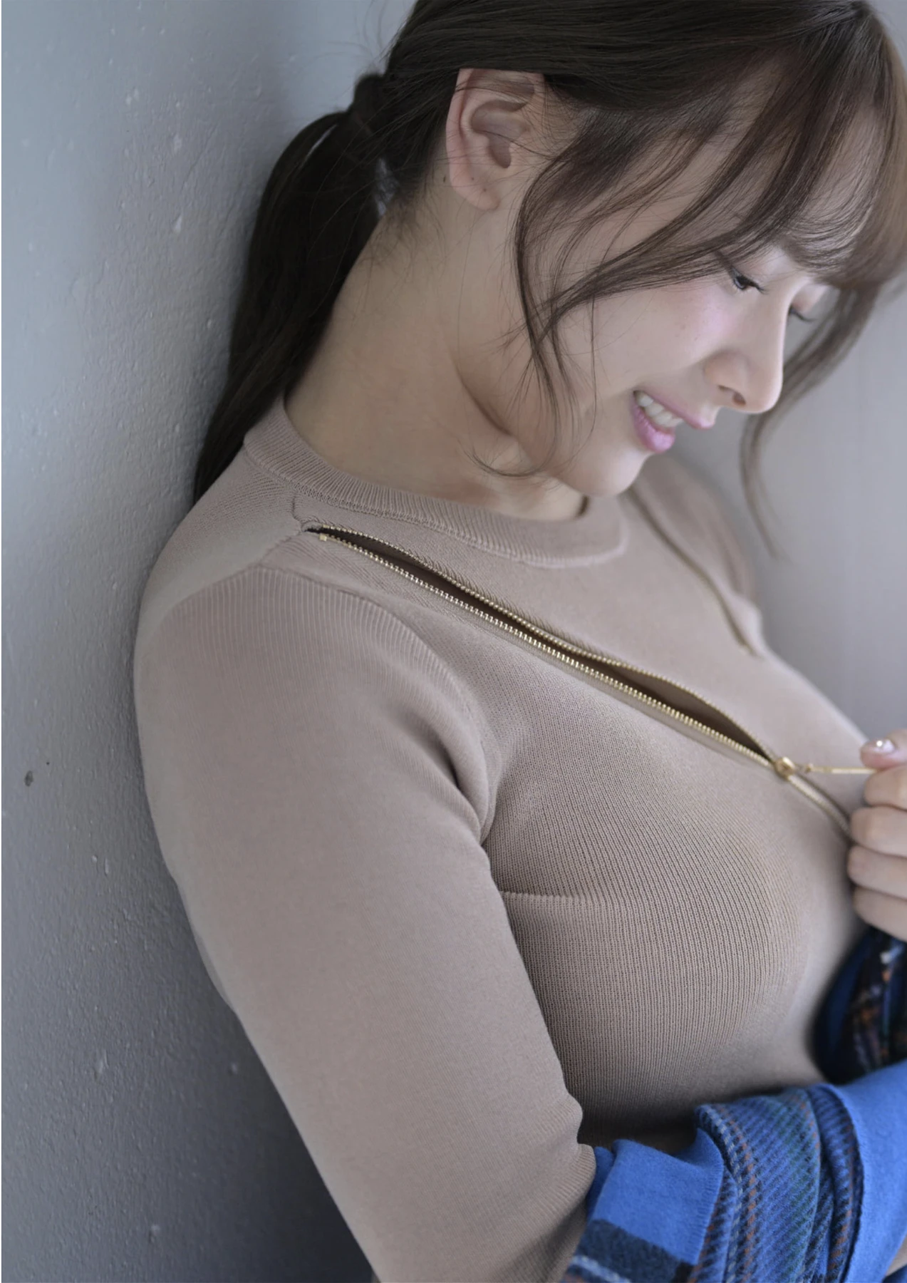 Himeka Iori 庵ひめか, 週刊現代デジタル写真集 「Ｌカップお届け！」 Set.01