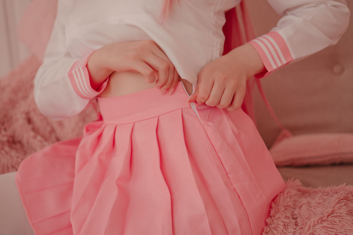 Coser@Alina Becker - Ahri Schoolgirl Part01