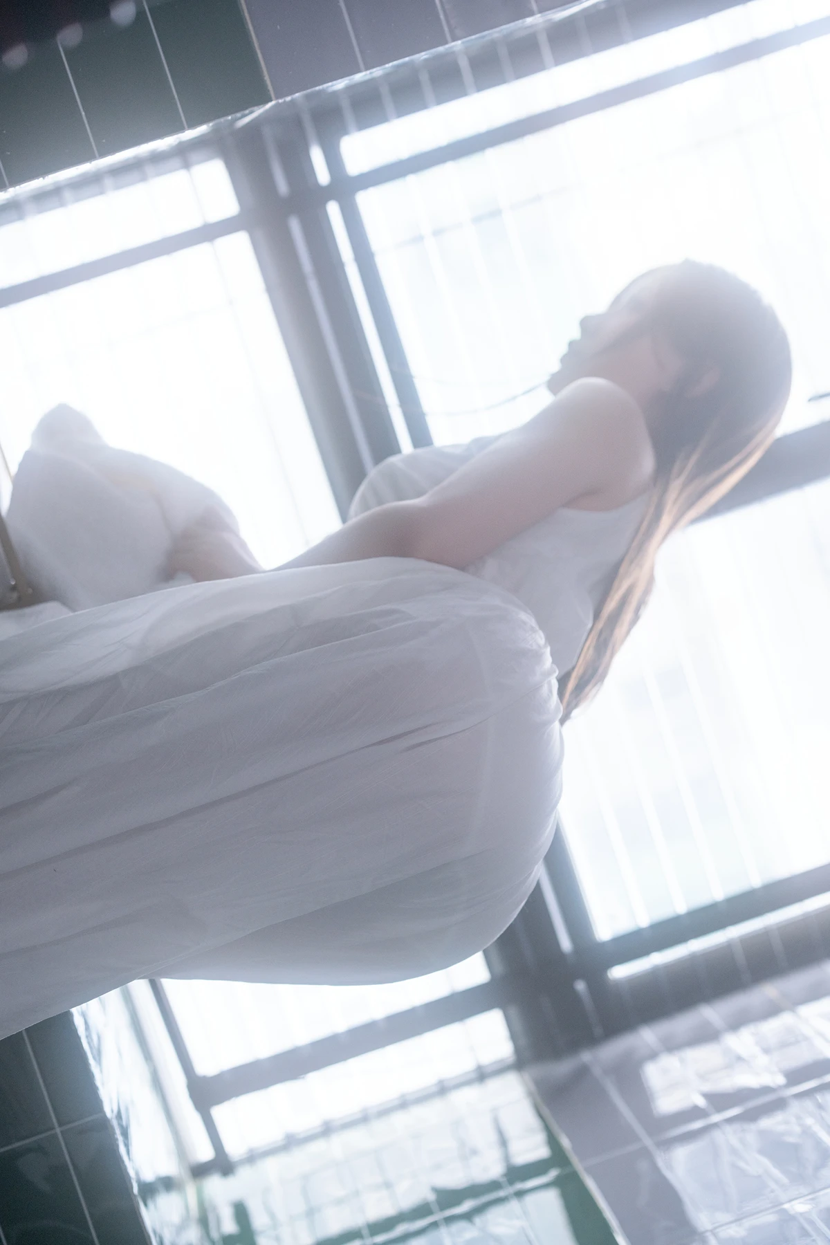 Cosplay 星之迟迟Hoshilily – 雨天的奇妙偶遇